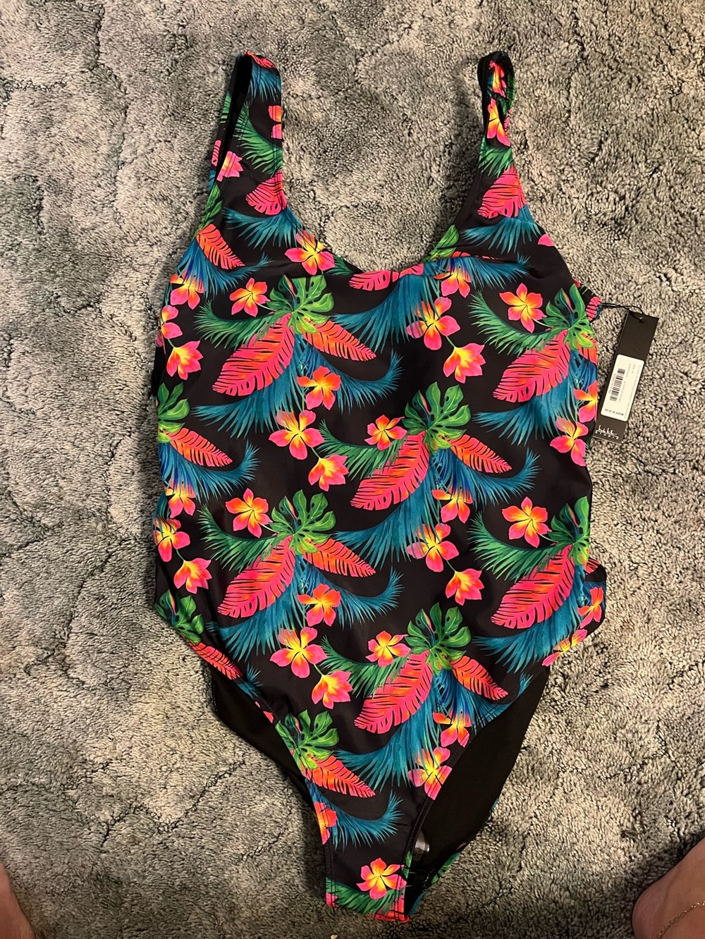NWT 3X Nicole Miller one piece swimsuit  in  beautiful Blooming Sunset print!